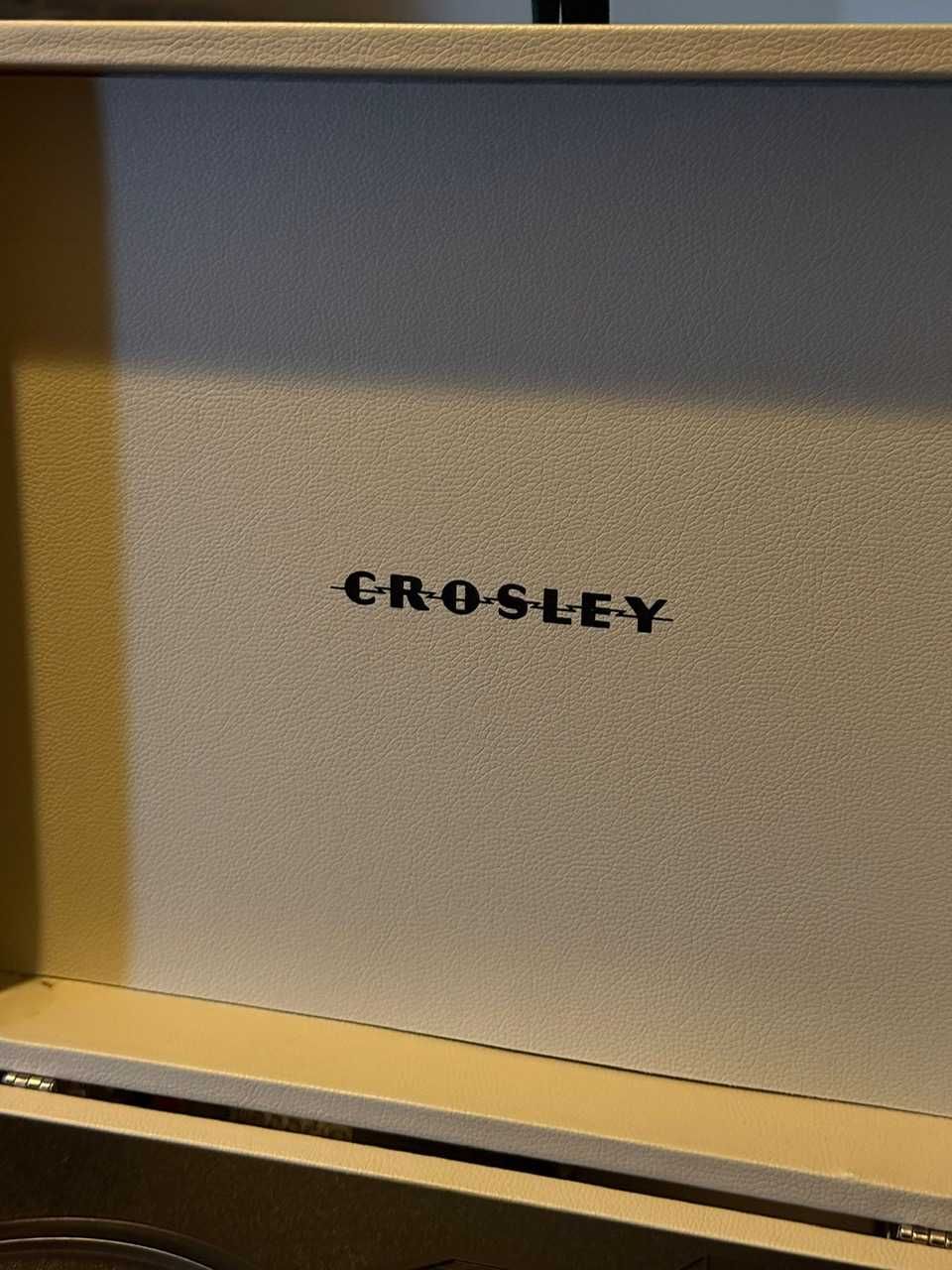 Gramofon Crosley Voyager Dune