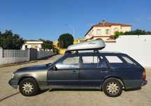 Mercedes Benz S124.    250TD