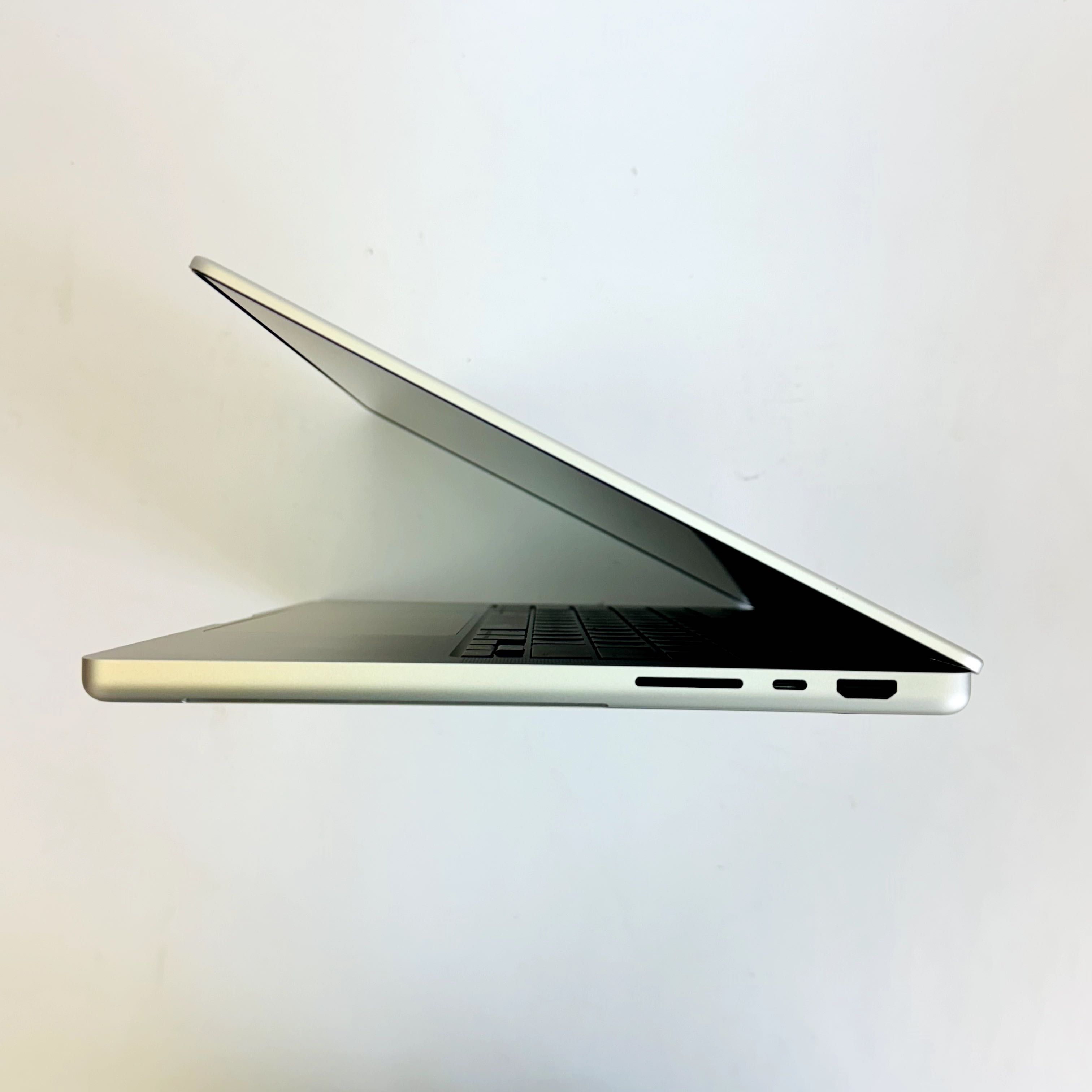 MacBook Pro 14" 2021 M1Pro Silver 16GB 512GB SSD