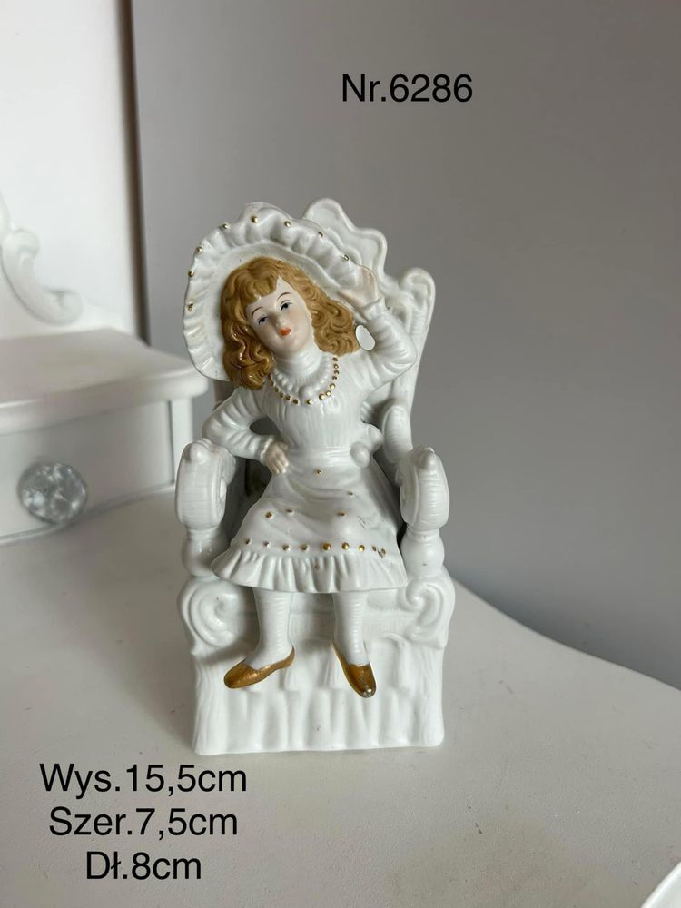 Figurka ceramiczna dziewczynka w fotelu nr.6286