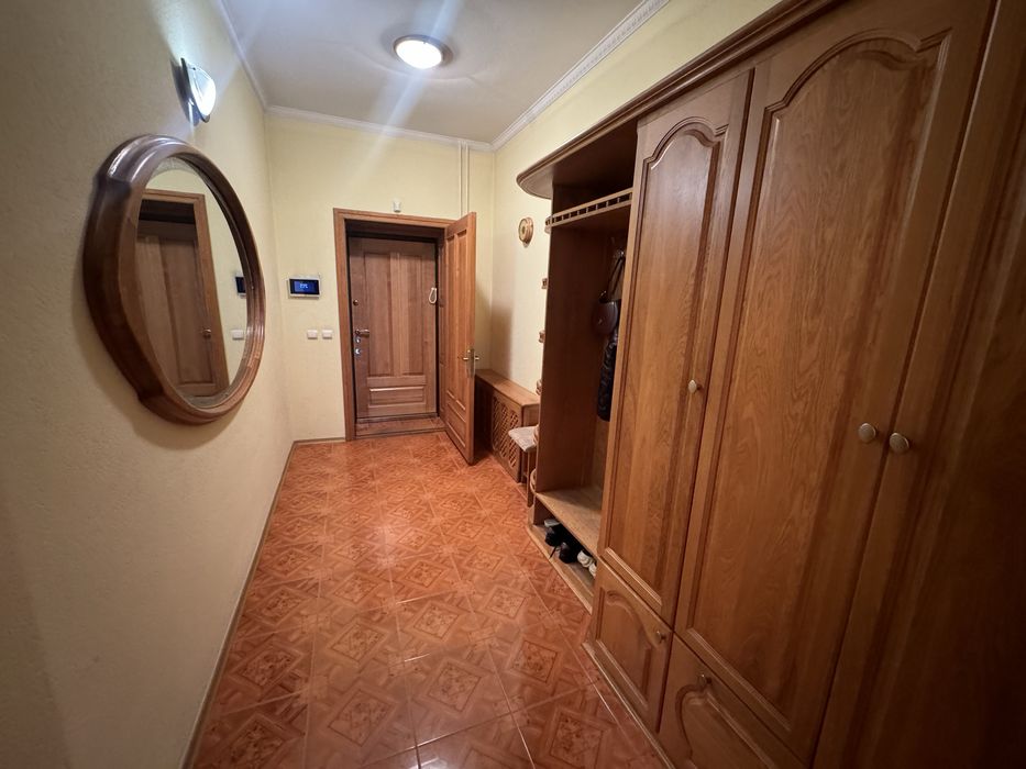 Продаж  3кк з окремим входом та власним гаражем по вул. Привільній