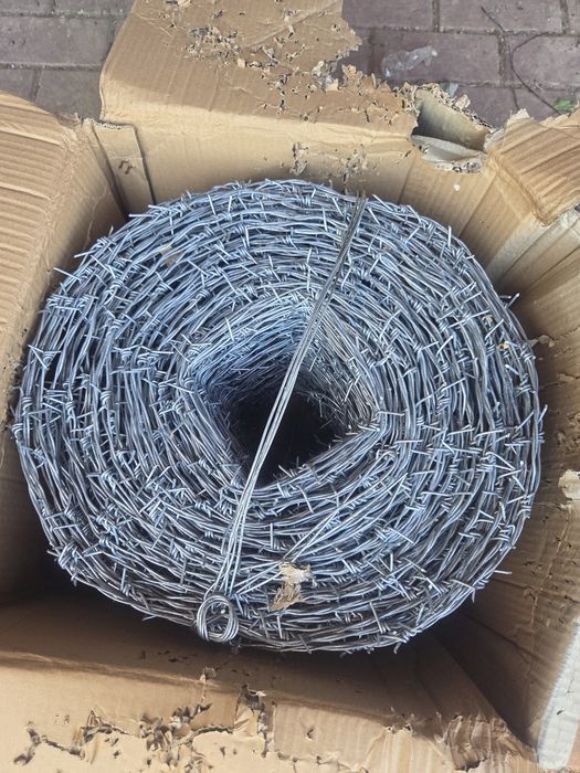Drut kolczasty 250m