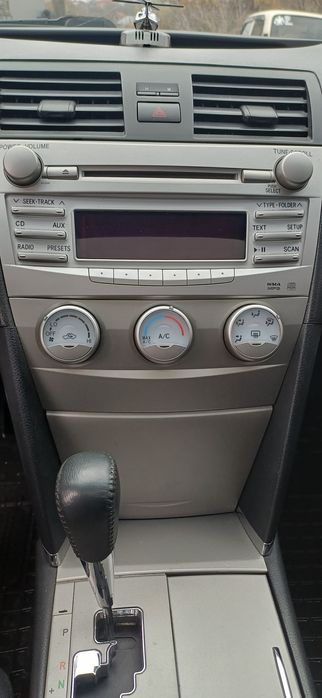 продаж Toyota Camry