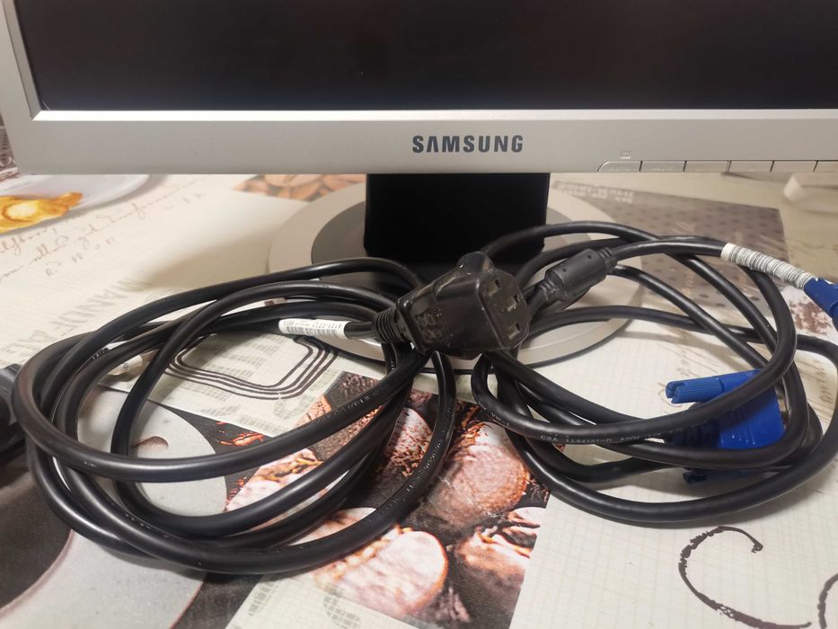 Monitor Samsung 17 p, 701N