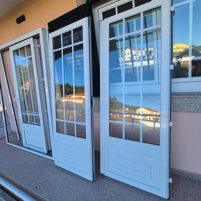 Janelas e portas em aluminium com vidro duplo