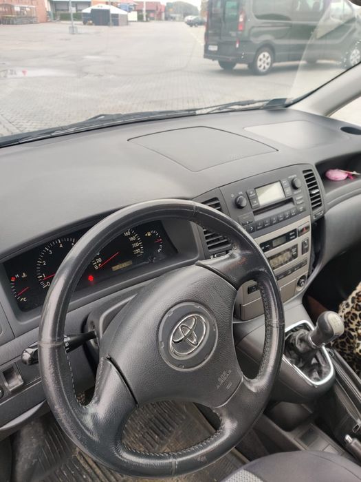 Toyota corolla verso 2003 90km 2.0 d4d