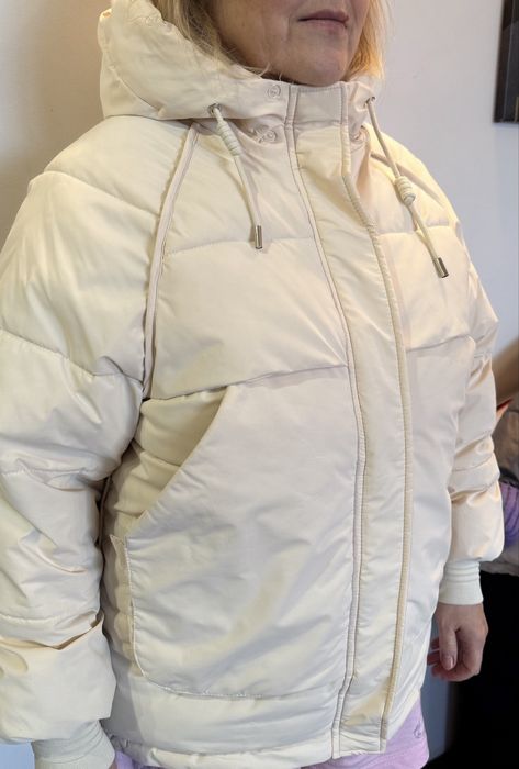 Пуховик теплый женский