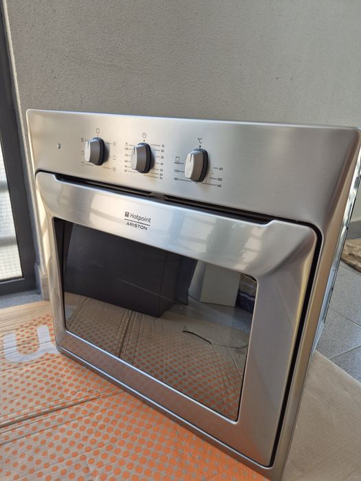 Forno elétrico Ariston Hotpoint