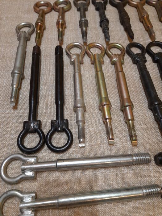 Крюк Буксировочний Peugeot 107 207 301 307 308 406 407 508 604 605