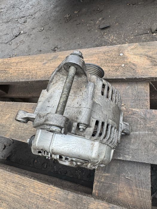 Генератор для Jeep grand Cherokee wj wg