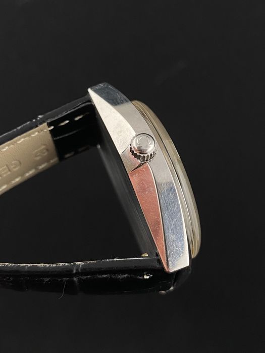 Omega De ville 166.051