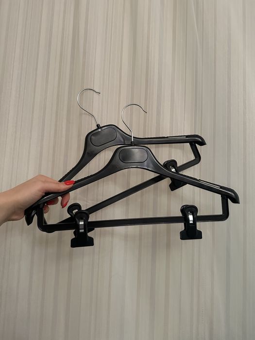 Вішаки для одягу від 20 шт чорні