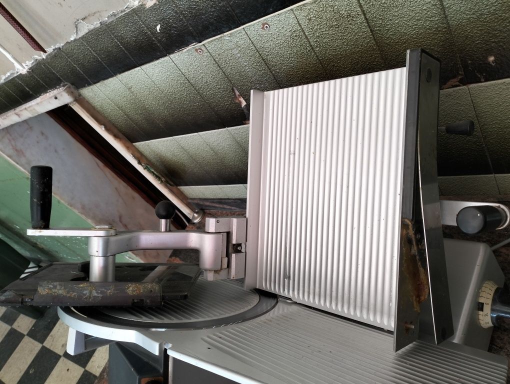 Máquina de cortar fiambre e Máquina de picar carne