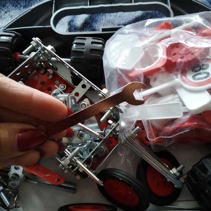 Іграшка дитяча Дитячий металевий конструктор