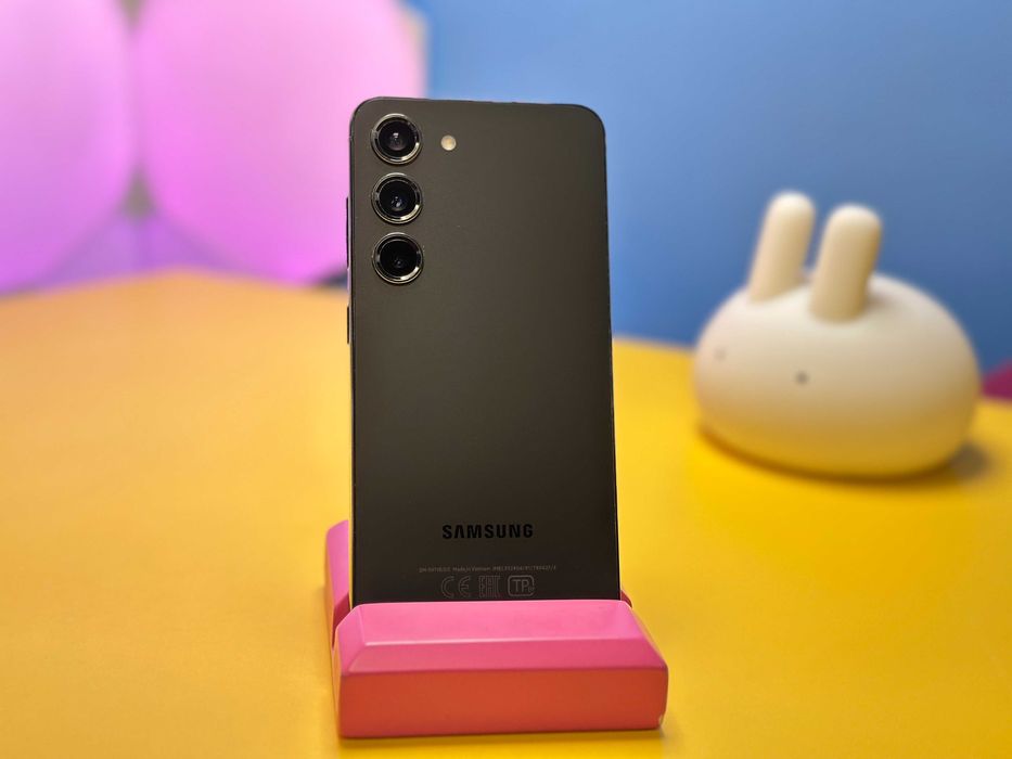 Смартфон Samsung Galaxy S23 8/128GB Black (146351) Б/У З ГАРАНТІЄЮ