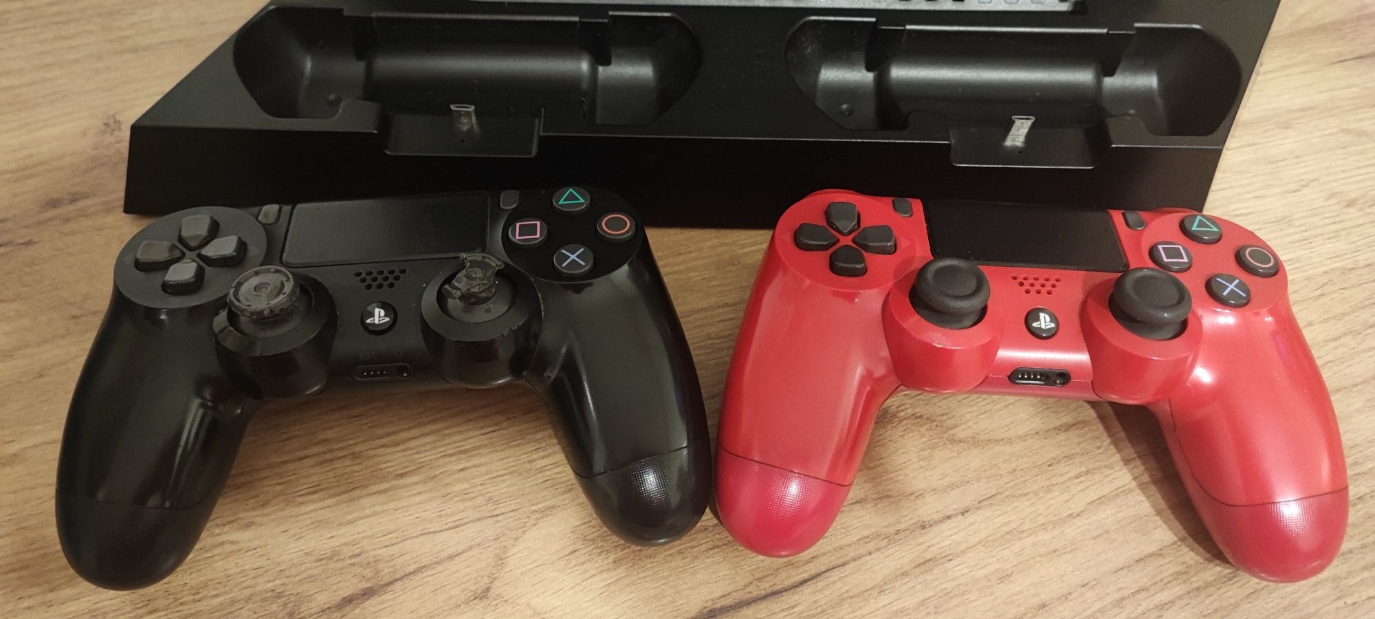Konsola Ps4 Slim 1TB zestaw