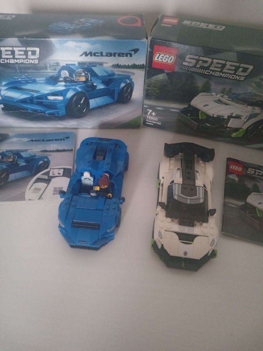 Dwa zestawy LEGO Speed Champions