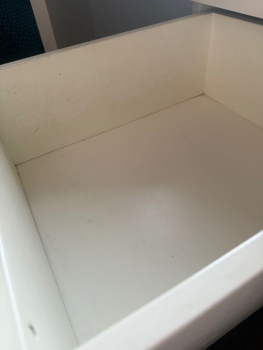 Mobília de quarto com cama de gavetão + secretária + colchão