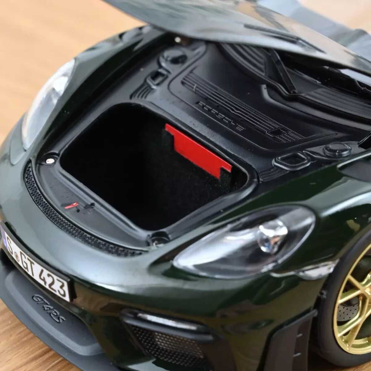 Porsche Cayman GT4 RS w/Weissach Pack 2023 Brewster Green Norev 1:18