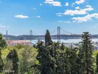Apartamento T2 renovado com Vista Rio e muita luz para arrendar, Ru...
