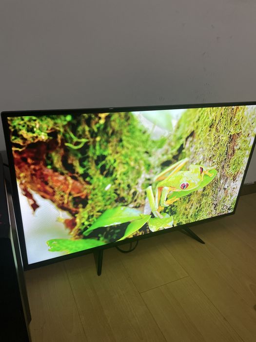 Televisao Kunft 40” (não smart)