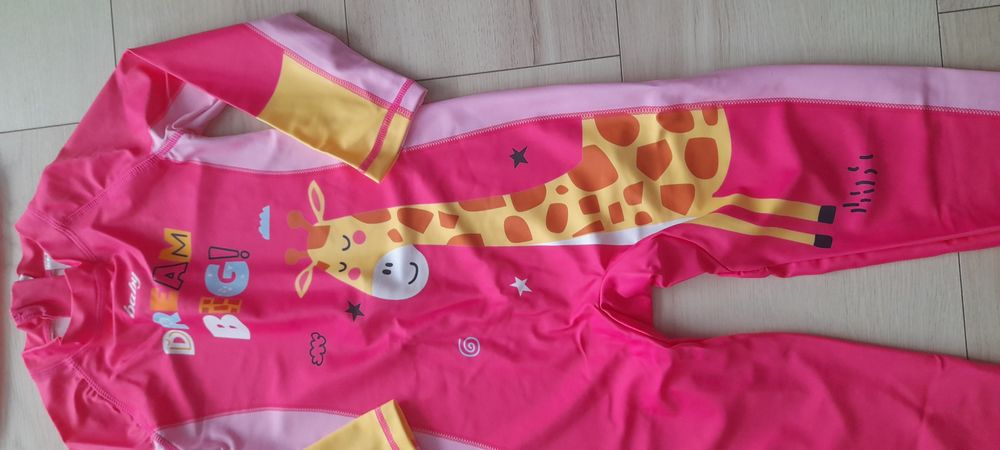 Nowy kombinezon do pływania + czapka 104-110cm 4-5 żyrafa długi rękaw