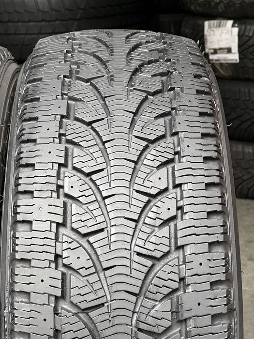 Шины зимние 215/65/R16c Pirelli Chrono