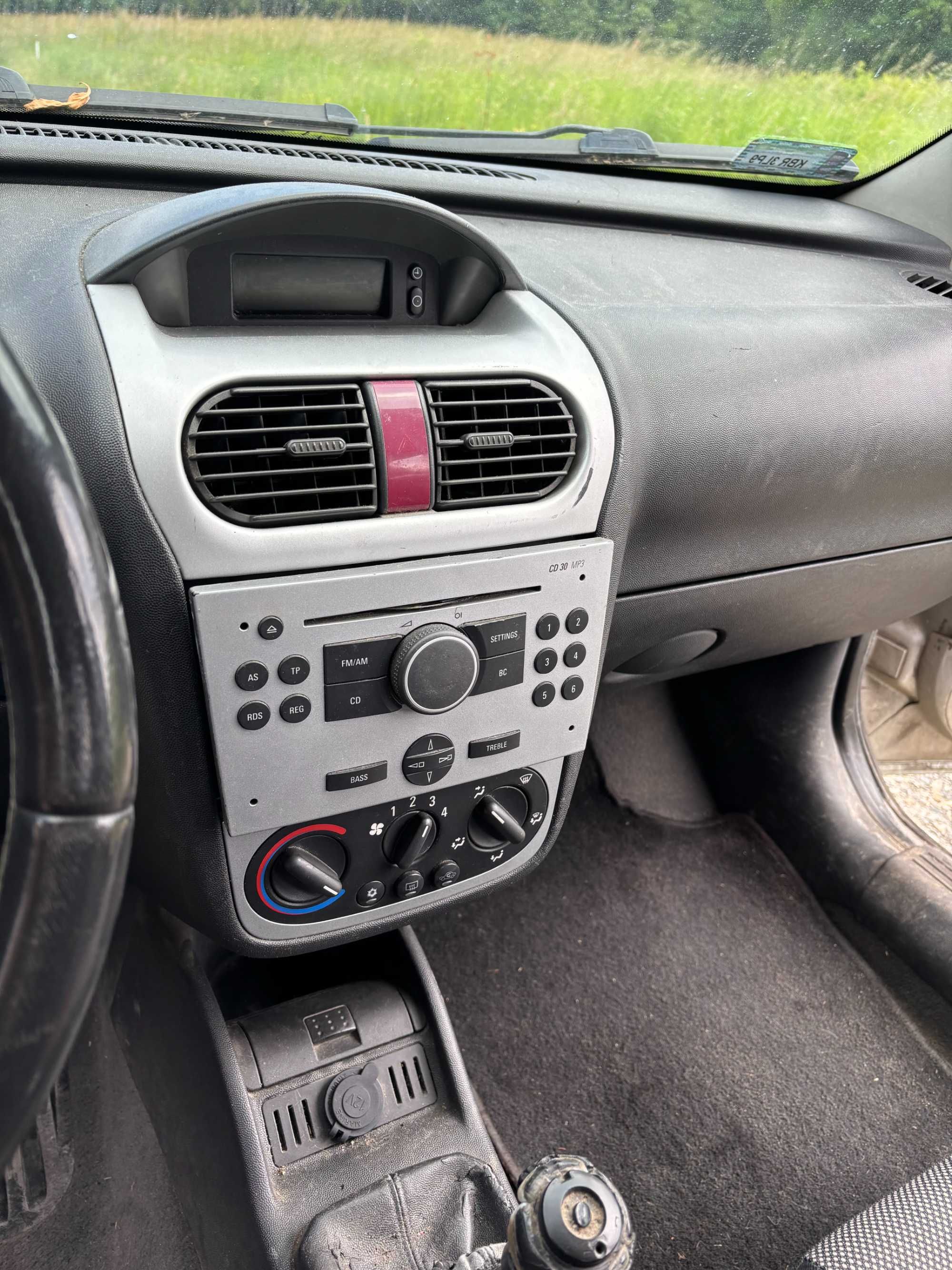 Opel Corsa DISEL 1248 cm3 2005 rok