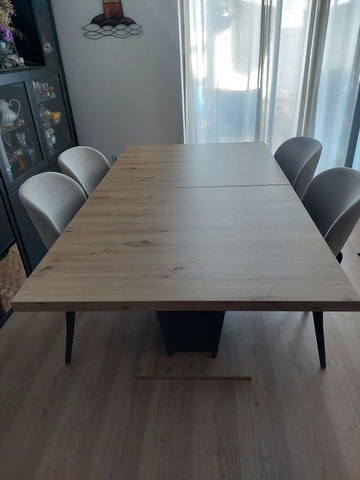 Mesa de sala extensível 180-230cm + conjunto de quatro cadeiras