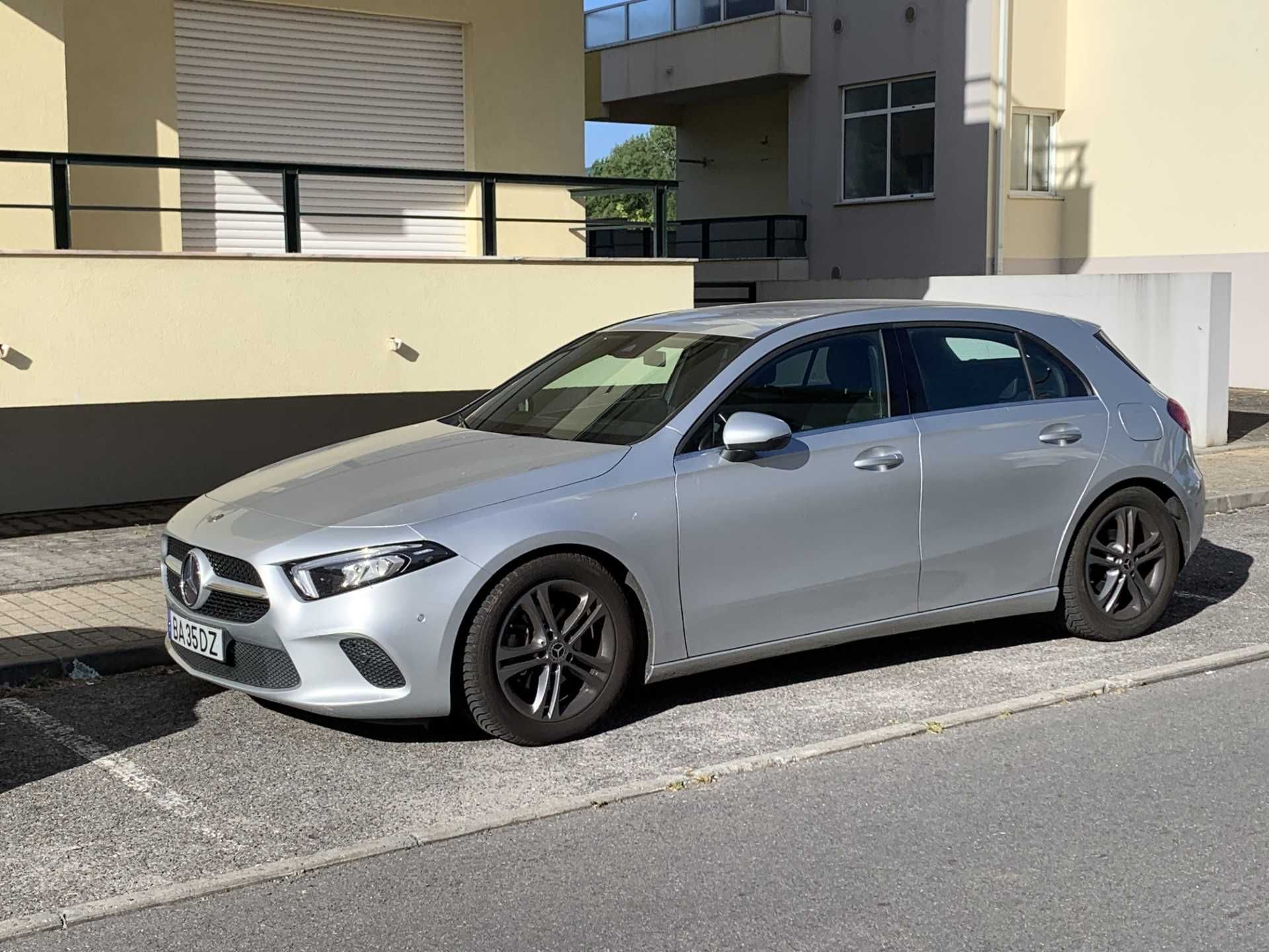 Mercedes Benz A 180d caixa automática