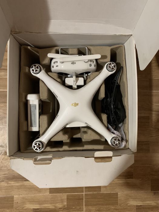 Продам квадрокоптер PHANTOM 3 PROFESSIONAL