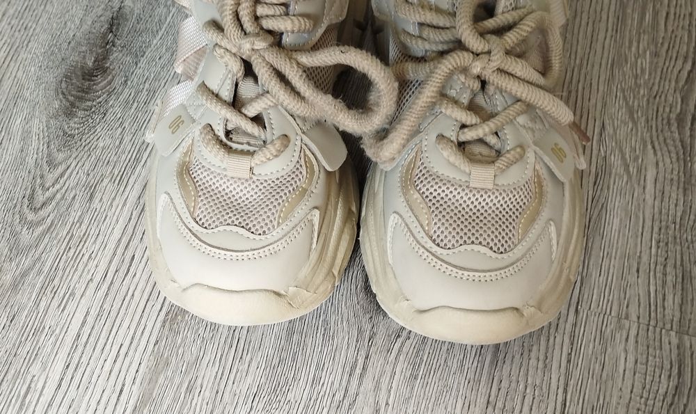 Кросівки для дівчинки