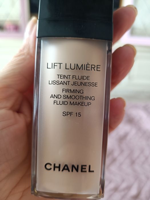 Liftingu jacy podkład Chanel