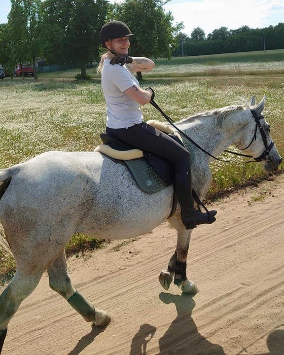 *** Spokojna klacz-rekreacja, koń rodzinny ***