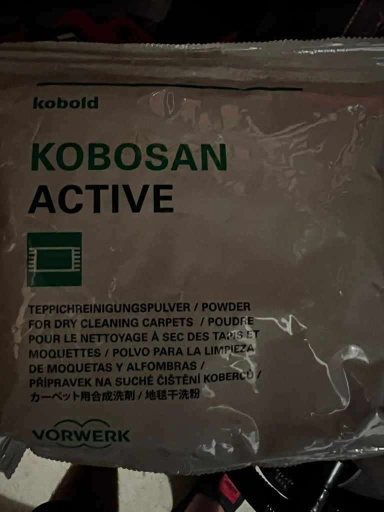 Kobosan active proszek do czyszczenia dywanów Vorwerk