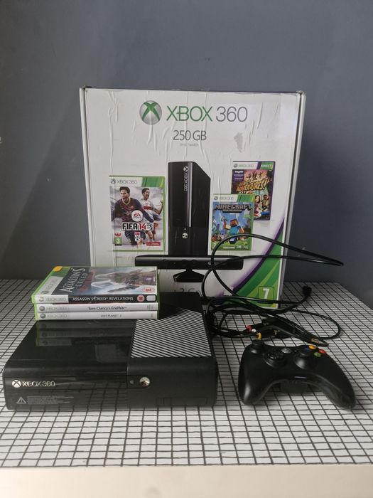 Xbox 360 E 500GB