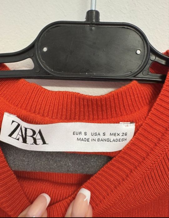 Top vermelho da Zara