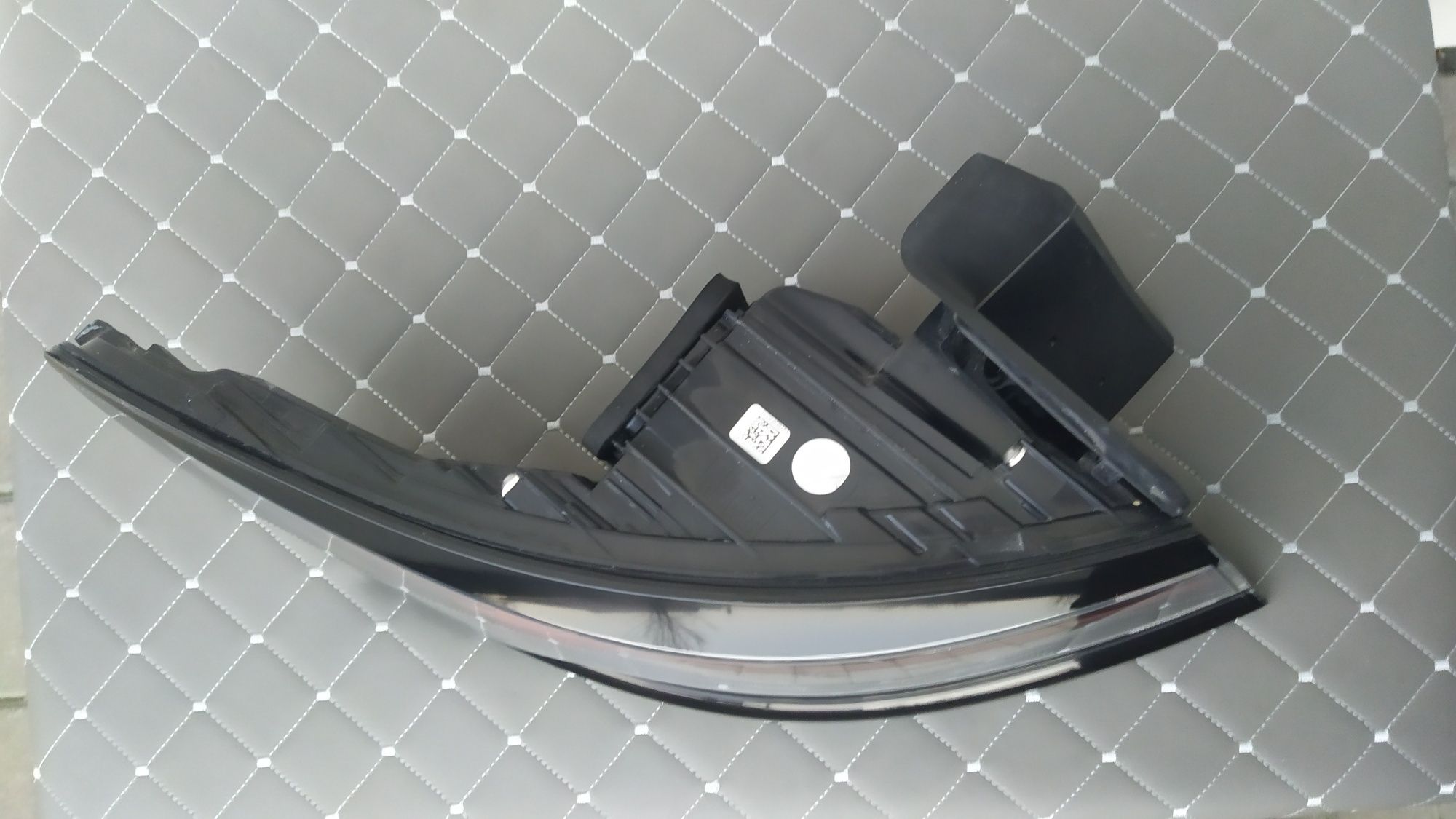 Ліхтар VW Arteon 3g7945207b стоп артеон фонарь фара