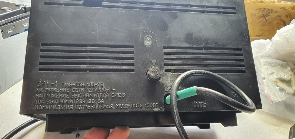 Зарядний пристрій 12/6