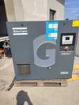 sprężarka śrubowa Atlas Copco GA 11FF 11kw z osuszaczem. 12,75 bar