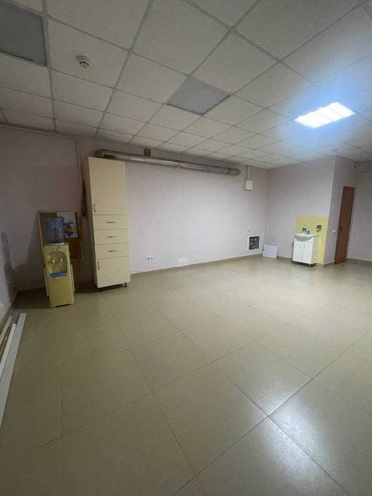 Оренда приміщення на вул. Новаківського