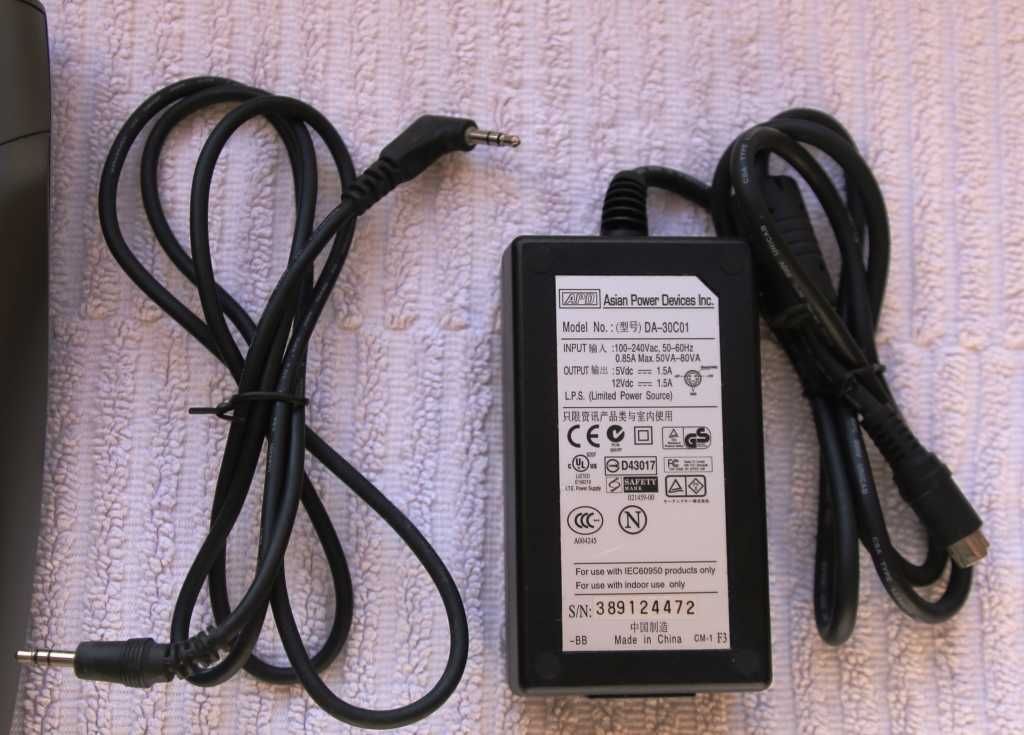 Leitor gravador externo Iomega CD-RW DRIVE Predator