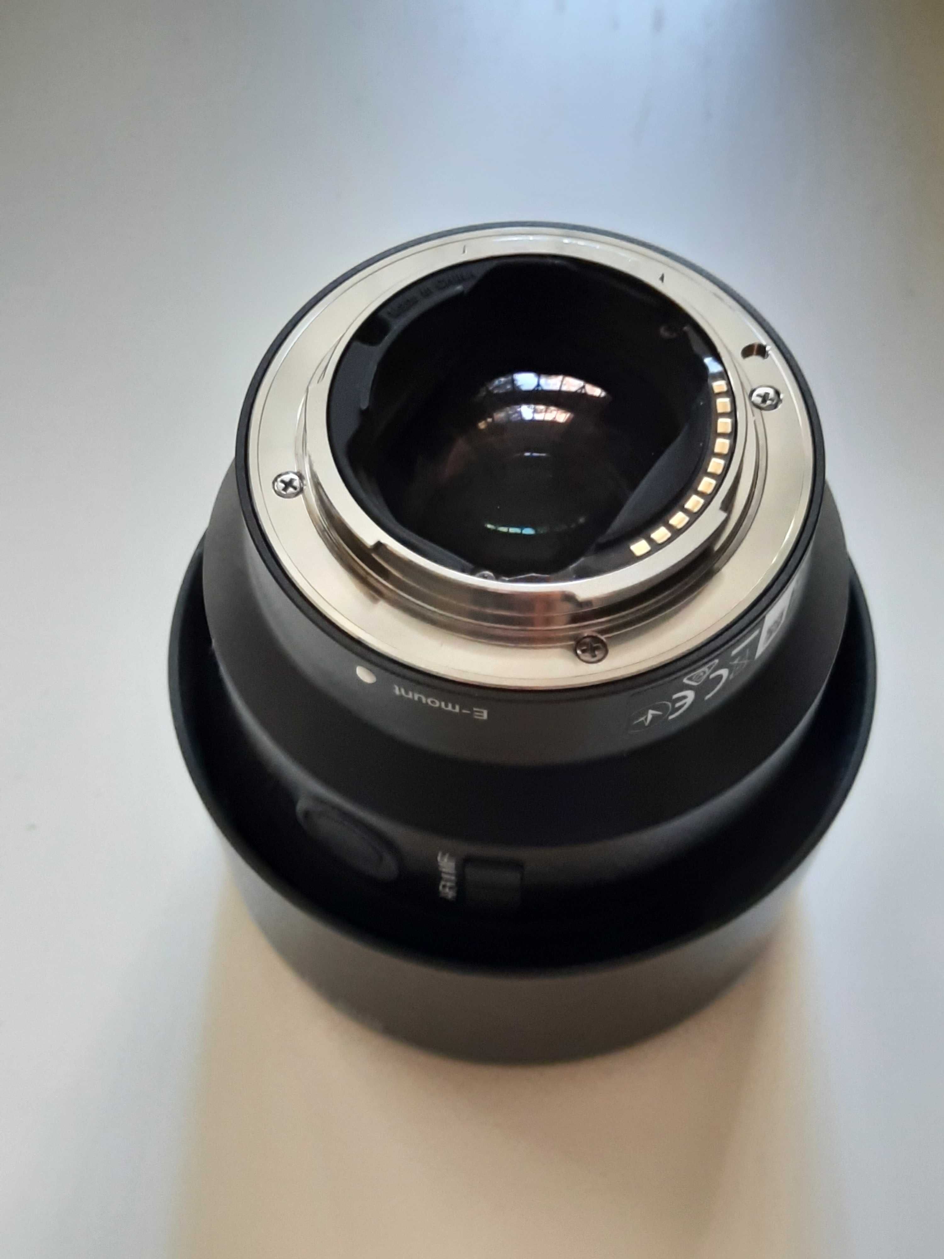 Sony 85 mm f1.8 FE