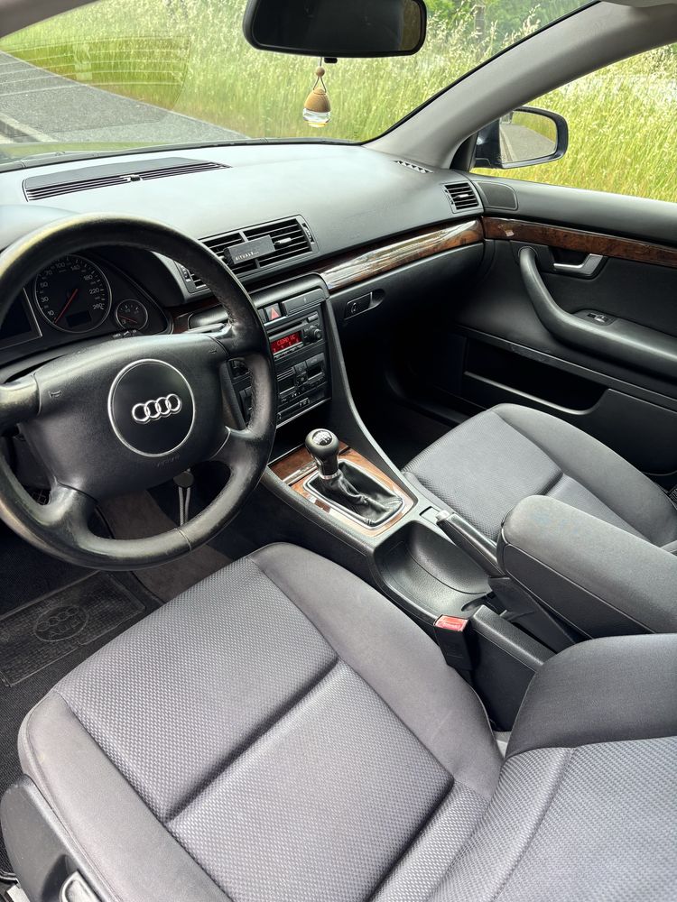 Audi A4 1.9 TDI M6 SPORT 130cv Nacional