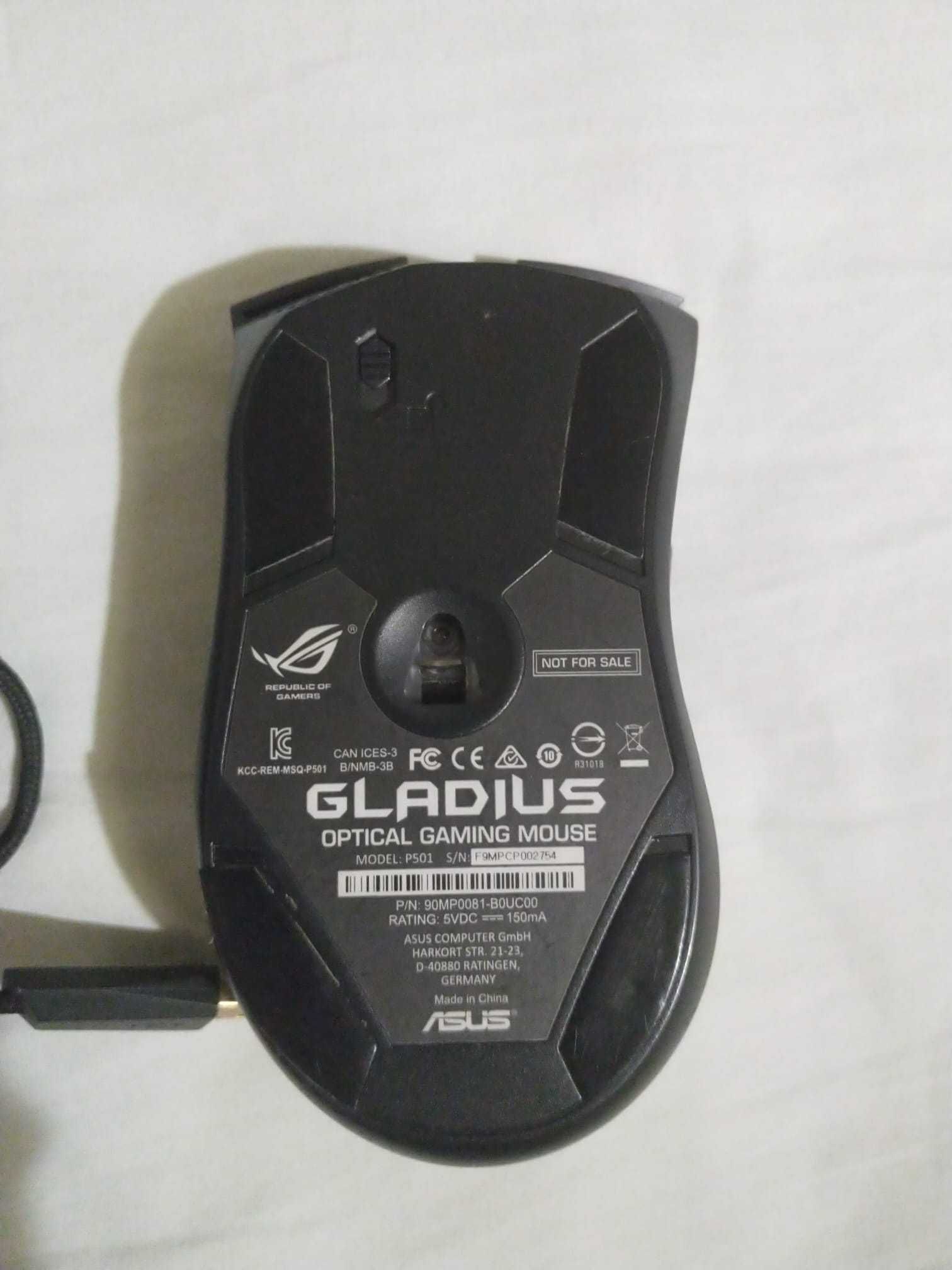 Asus Gladius Modelo P501, 6400 DPI 1000 Hz