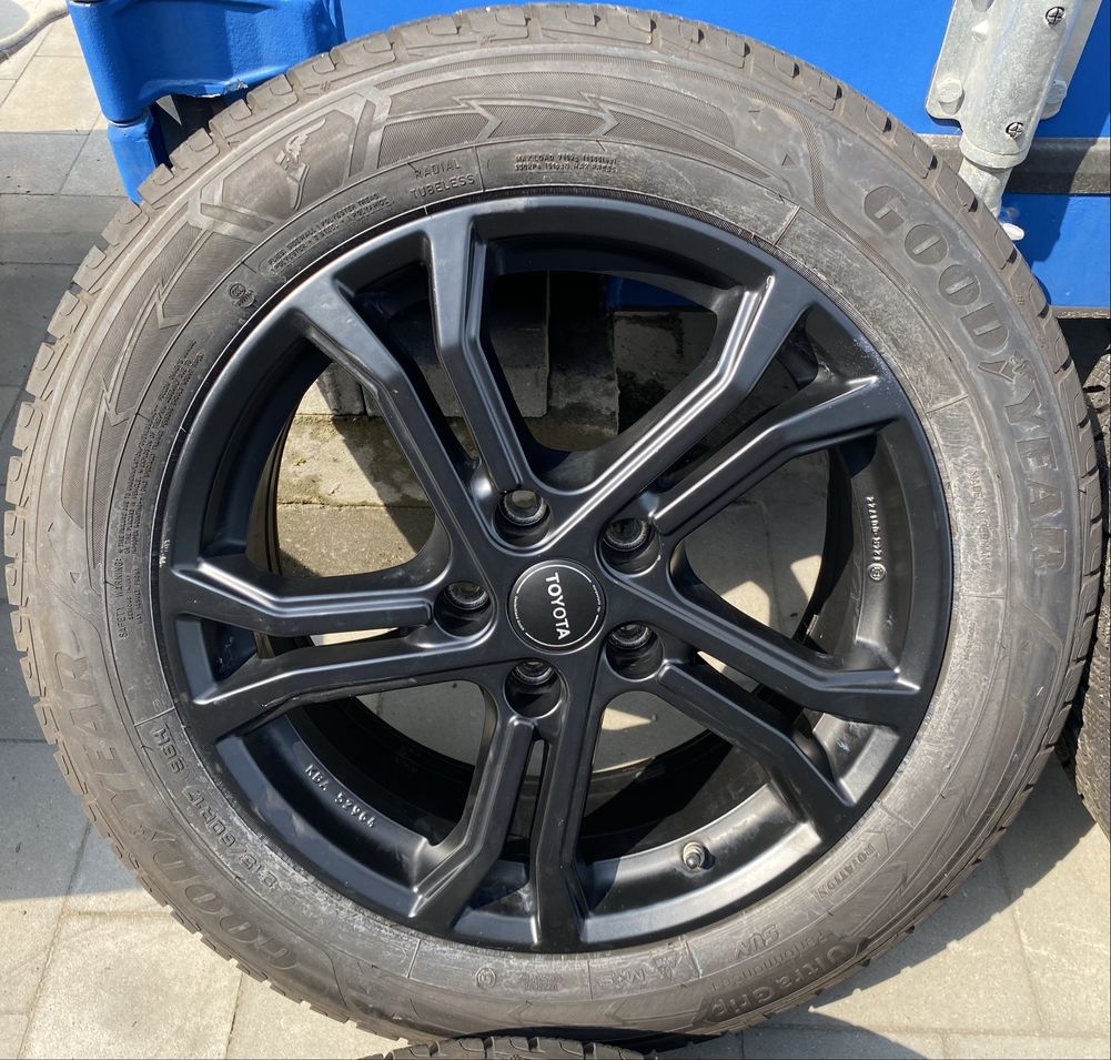 Alufelgi z oponamj 215/60 R17 Toyota CH-R Rav 4 Felgi Opony 5x114,3