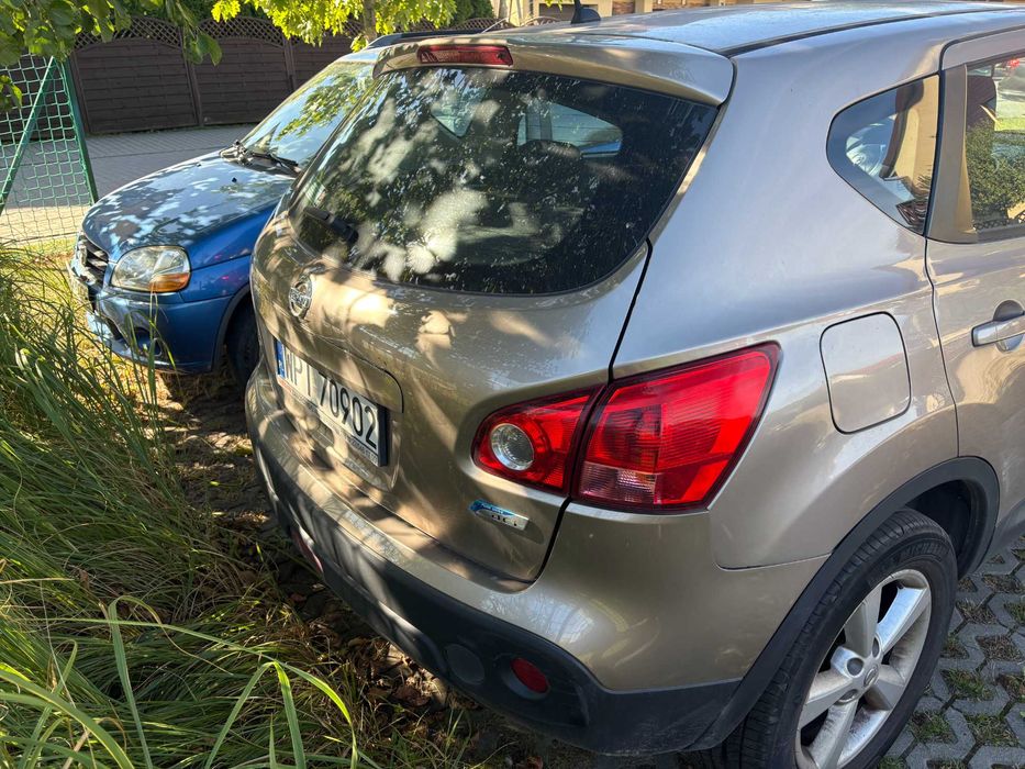 Sprzedam-Nissan Qashqai pierwszy właściciel plus koła zimowe