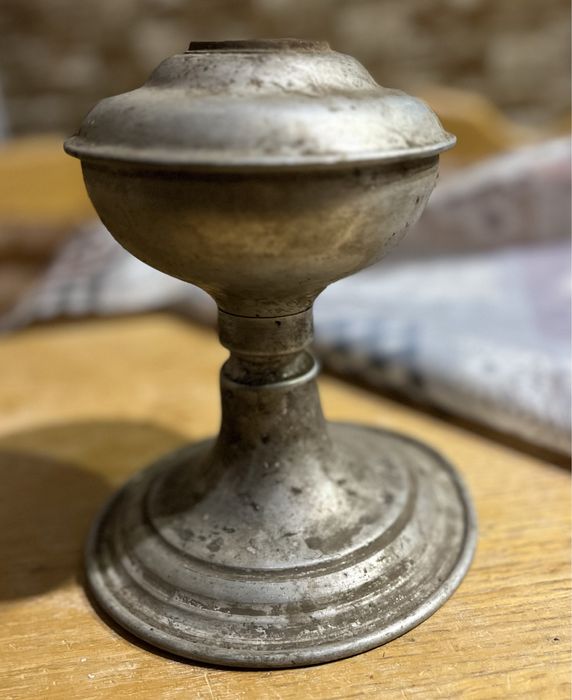 Гребінка для бавовни.  Лампа. Ножиці для вівці. Ваги