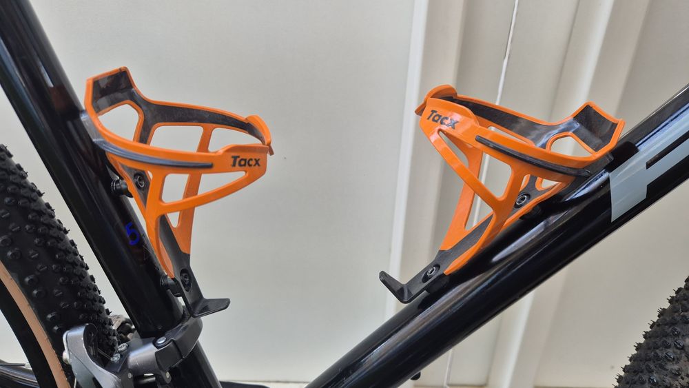 Fuji Jari 2.5 2018 L(56cm)