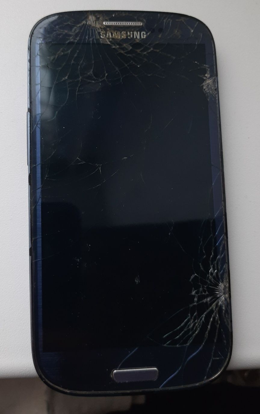 Телефон Samsung.